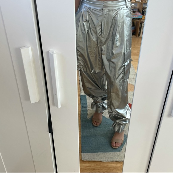 *SOLD* TIBI NWT crispy nylon stella cargo pants - Picture 8 of 11